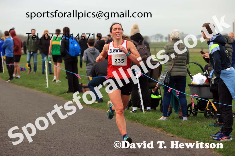 Senior Mens and Womens 2024 Heaton Memorial 10k Road Race, Newcastle Town Moor, Newcastle.   Photo: David T. Hewitson/Sports for All Pics